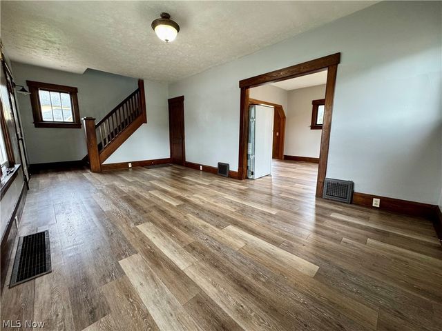 2307 10th Street SW, Canton, OH 44706