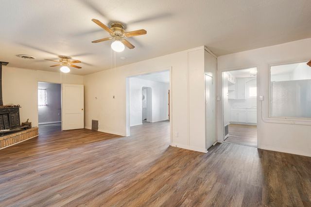 2741 Morningside Drive NE, Albuquerque, NM 87110