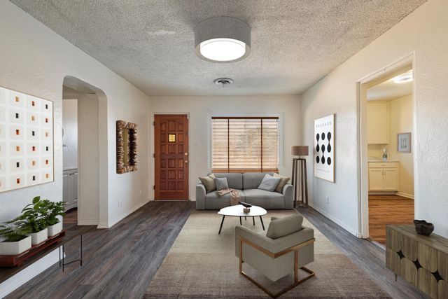 2741 Morningside Drive NE, Albuquerque, NM 87110