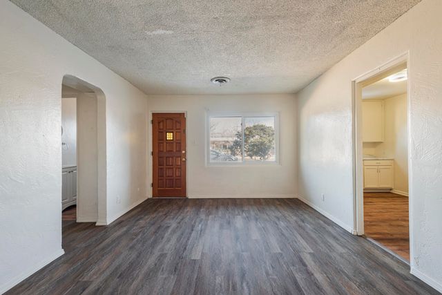 2741 Morningside Drive NE, Albuquerque, NM 87110