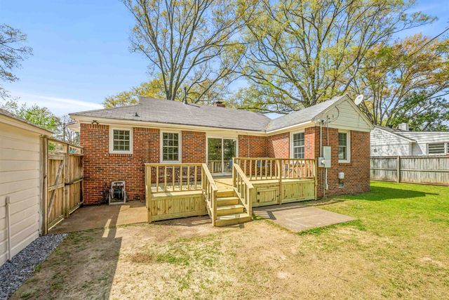 236 EASTLAND DR, Memphis, TN 38111