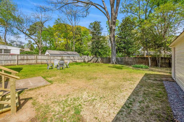 236 EASTLAND DR, Memphis, TN 38111