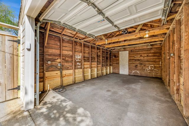 236 EASTLAND DR, Memphis, TN 38111