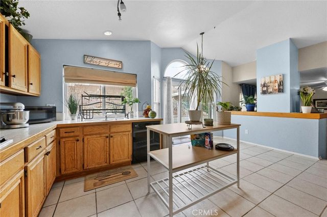 3684 Veronica Court, Rialto, CA 92377