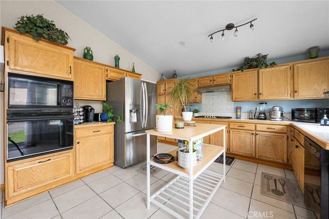 3684 Veronica Court, Rialto, CA 92377