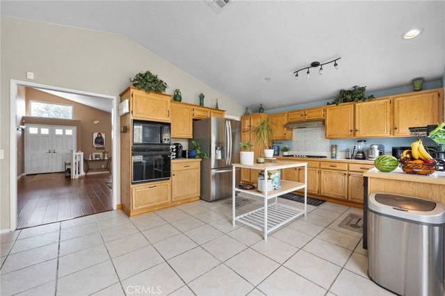 3684 Veronica Court, Rialto, CA 92377