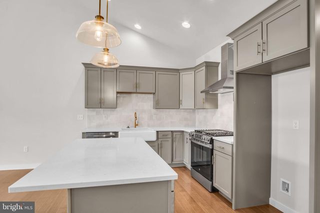 880 SHADOWBROOKE DR, Dover, PA 17315