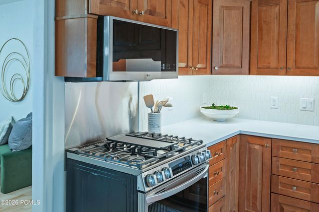 2580 S 2100, Salt Lake City, UT 84109