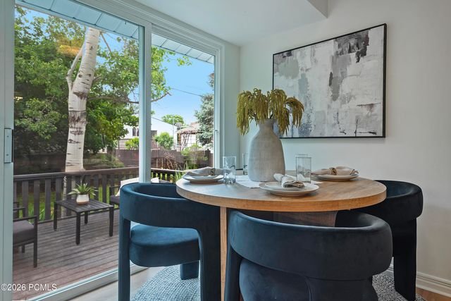 2580 S 2100, Salt Lake City, UT 84109