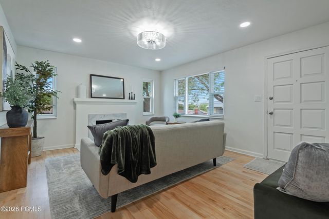 2580 S 2100, Salt Lake City, UT 84109