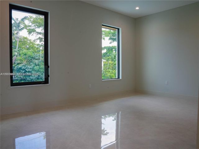 8410 SW 65 Avenue, South Miami, FL 33143
