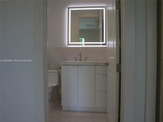 8410 SW 65 Avenue, South Miami, FL 33143