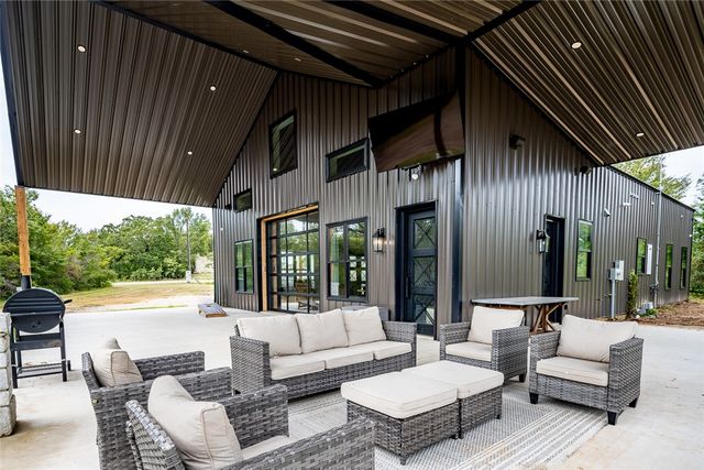 6876 Koppe Bridge Road, College Station, TX 77845