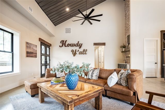 6876 Koppe Bridge Road, College Station, TX 77845