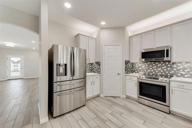3901 Pitchstone Drive, Mckinney, TX 75070