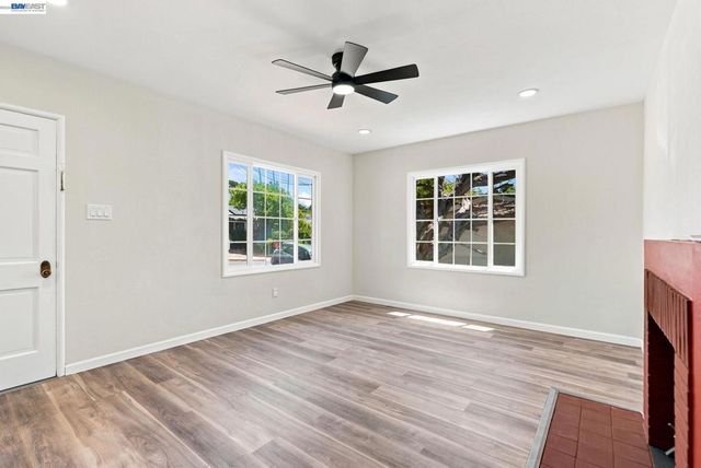 1333 Mariposa St, Richmond, CA 94804