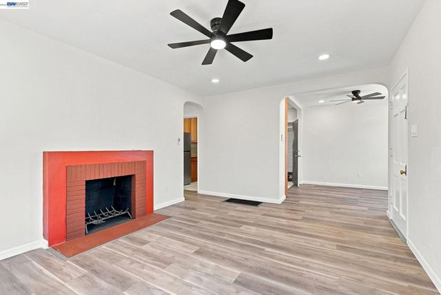 1333 Mariposa St, Richmond, CA 94804