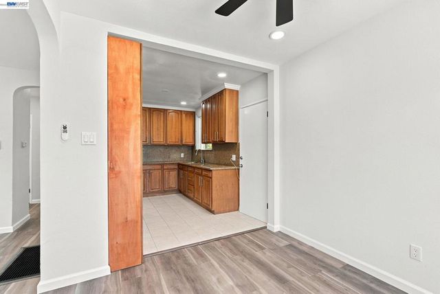 1333 Mariposa St, Richmond, CA 94804