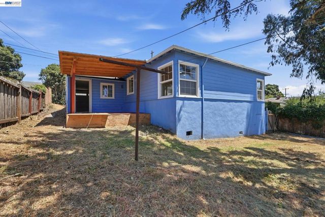 1333 Mariposa St, Richmond, CA 94804