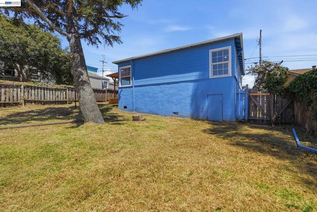 1333 Mariposa St, Richmond, CA 94804