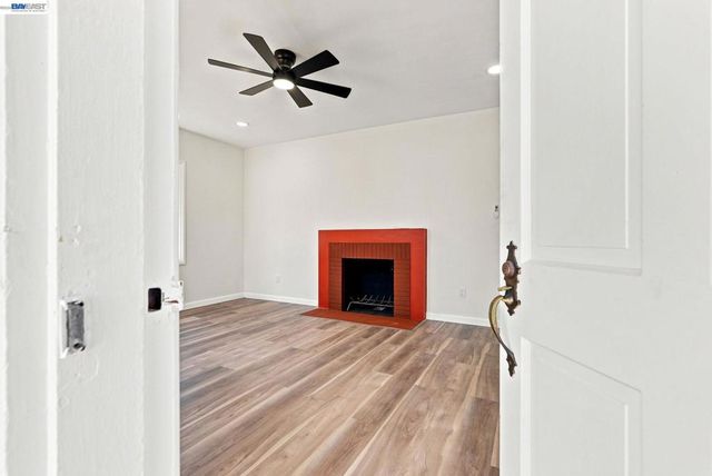 1333 Mariposa St, Richmond, CA 94804
