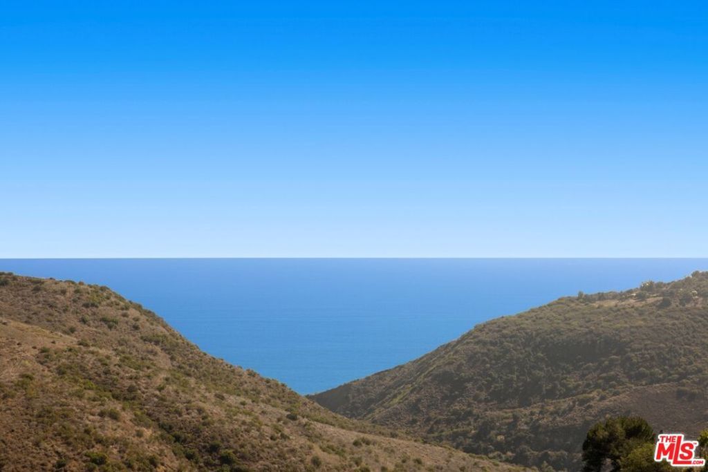 2826 Coralglen Drive, Malibu, CA 90265 — photo 3