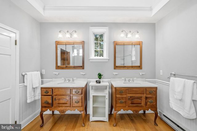461 S ROBERTS RD, Bryn Mawr, PA 19010