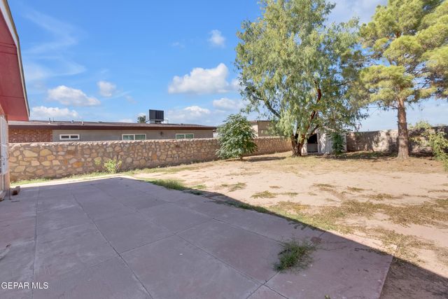 9511 MARTINIQUE Drive, El Paso, TX 79927