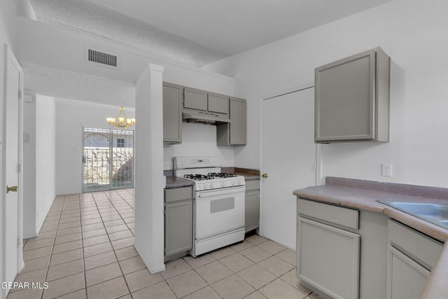 9511 MARTINIQUE Drive, El Paso, TX 79927