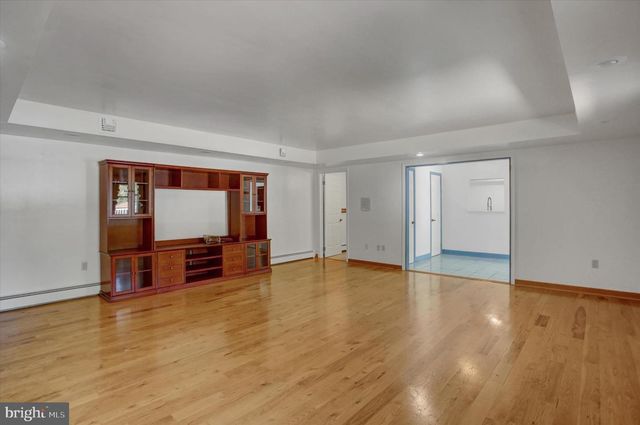 98 PEACH GLEN RD, Gardners, PA 17324