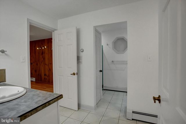 98 PEACH GLEN RD, Gardners, PA 17324