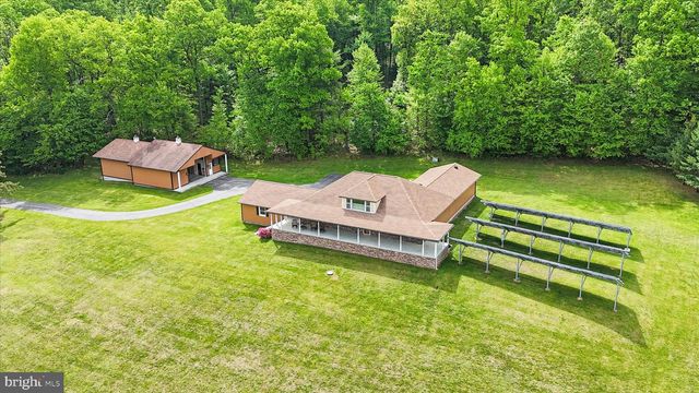 98 PEACH GLEN RD, Gardners, PA 17324