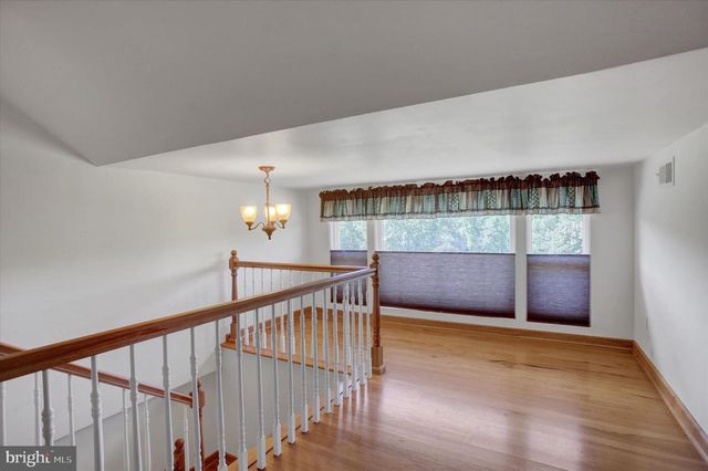 98 PEACH GLEN RD, Gardners, PA 17324
