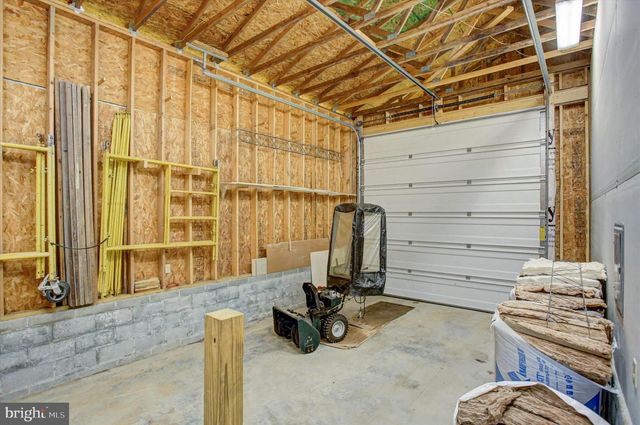 98 PEACH GLEN RD, Gardners, PA 17324