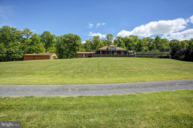 98 PEACH GLEN RD, Gardners, PA 17324