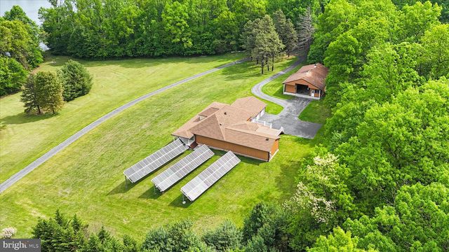 98 PEACH GLEN RD, Gardners, PA 17324