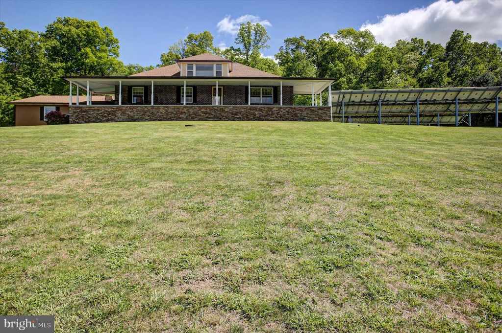 98 PEACH GLEN RD, Gardners, PA 17324
