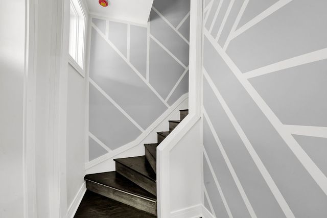 6607 S Oakley Avenue, Chicago, IL 60636