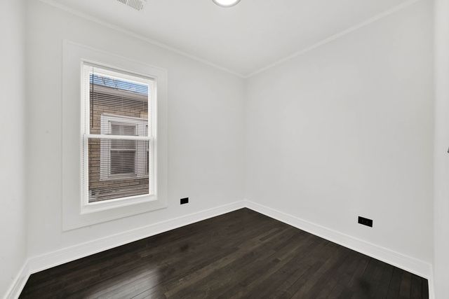 6607 S Oakley Avenue, Chicago, IL 60636