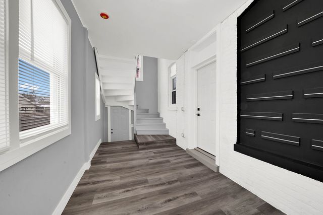 6607 S Oakley Avenue, Chicago, IL 60636