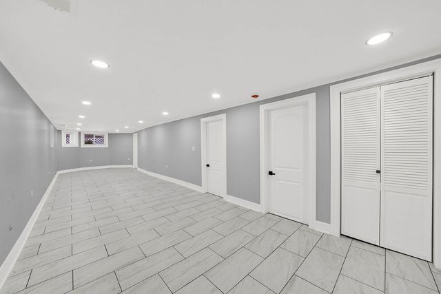 6607 S Oakley Avenue, Chicago, IL 60636