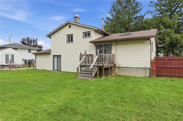 51 Valencia Drive, Gates, NY 14606