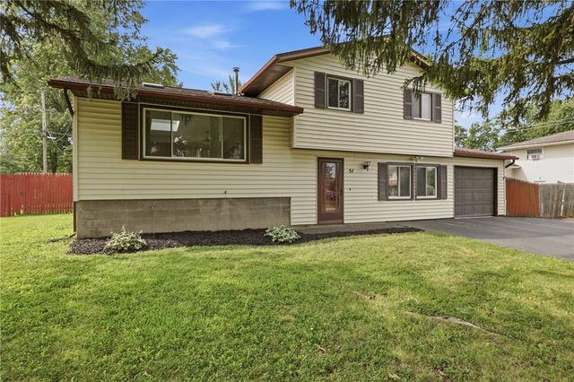 51 Valencia Drive, Gates, NY 14606