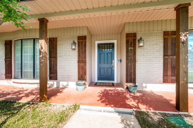 3227 Rolling Knoll Drive, Farmers Branch, TX 75234