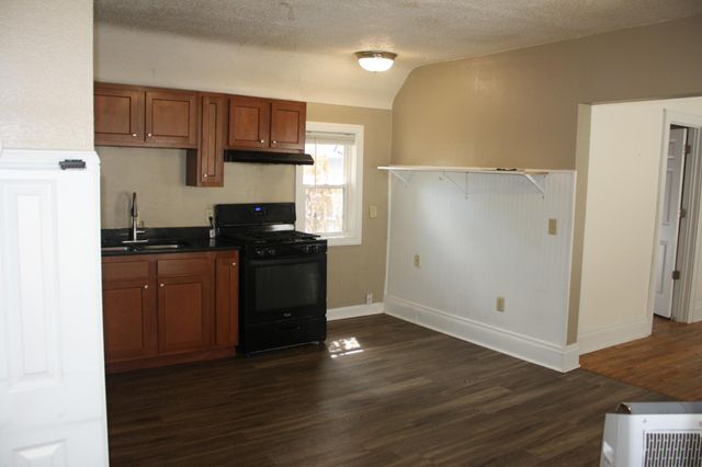 833 3rd Street E, Saint Paul, MN 55106