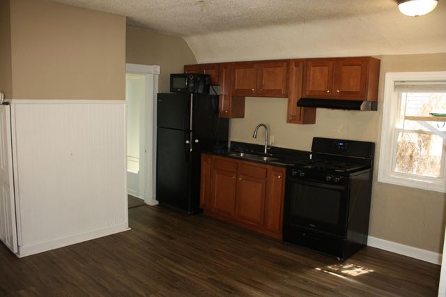 833 3rd Street E, Saint Paul, MN 55106