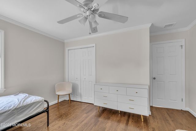 559 Dow Avenue, Oakhurst, NJ 07755