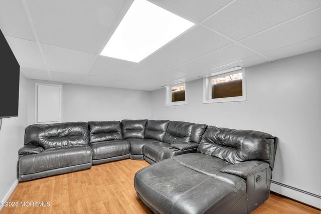 559 Dow Avenue, Oakhurst, NJ 07755