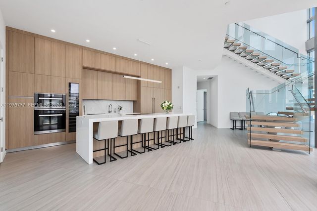 851 NE 1st Avenue PH 5700, Miami, FL 33132