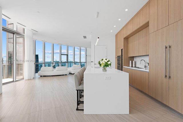 851 NE 1st Avenue PH 5700, Miami, FL 33132